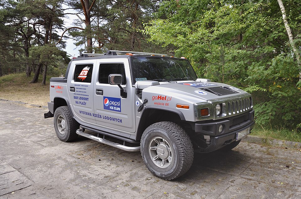 Hummer H2 in Hel