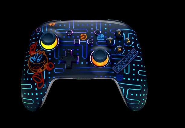 PAC-MAN Lights Up Again: PowerA Launches Retro Controller with Hidden Lighting Details