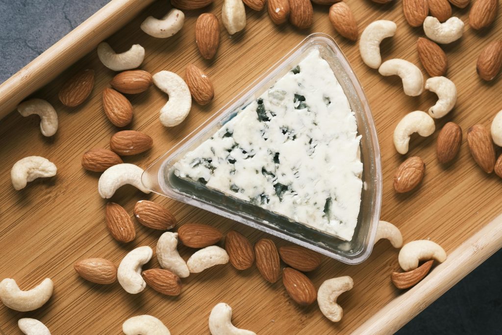 How to Tell Which Types of Mold Are Safe to Eat on Cheese
