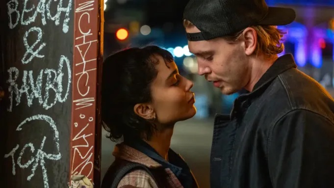 Baseball, Bar Fights, and Bad Guys – Aronofsky Goes Full Noir with Austin Butler & Zoë Kravitz in First Trailer for Caught Stealing